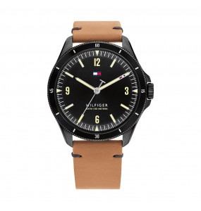 Montre Homme Tommy Hilfiger Maverick, cadran noir et bracelet cuir