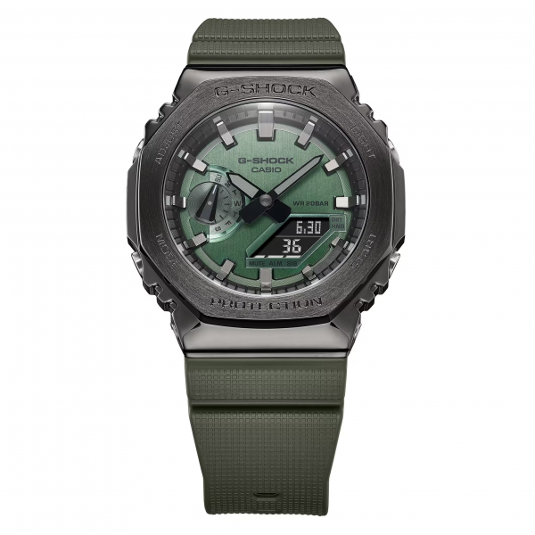 Montre Homme Casio G-Shock boîtier acier gunmétal, cadran kaki GM-2100B-3AER