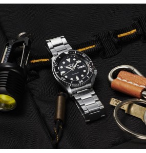 Montre Homme SEIKO 5 Automatique Noir Acier Argenté - SRPD55K1